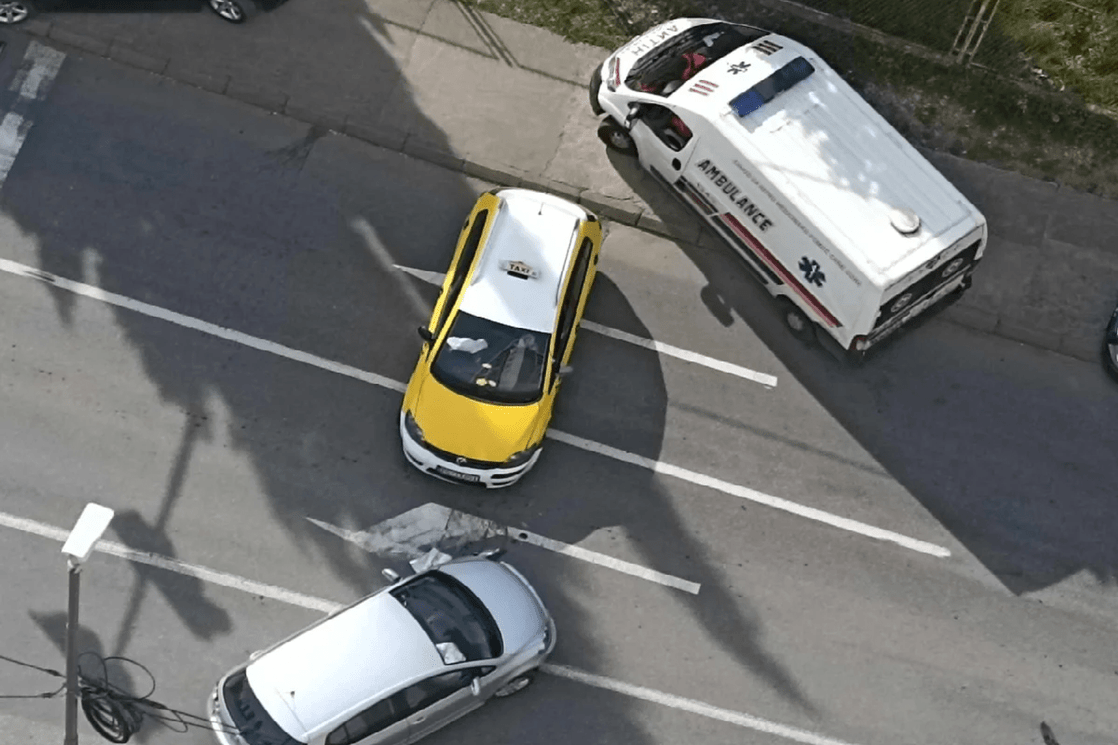 Sudar automobila i taksija u Zagoriču, ima povrijeđenih