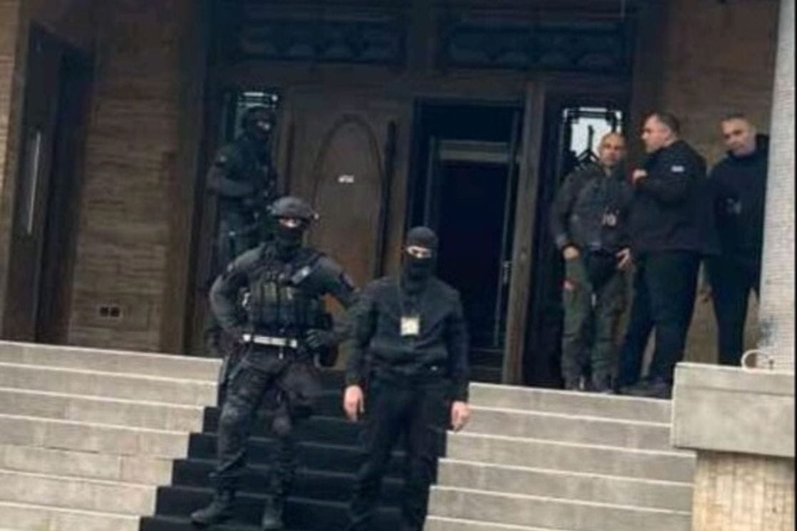 Policija jutros pretresala poslovne prostorije Šarića u Pljevljima