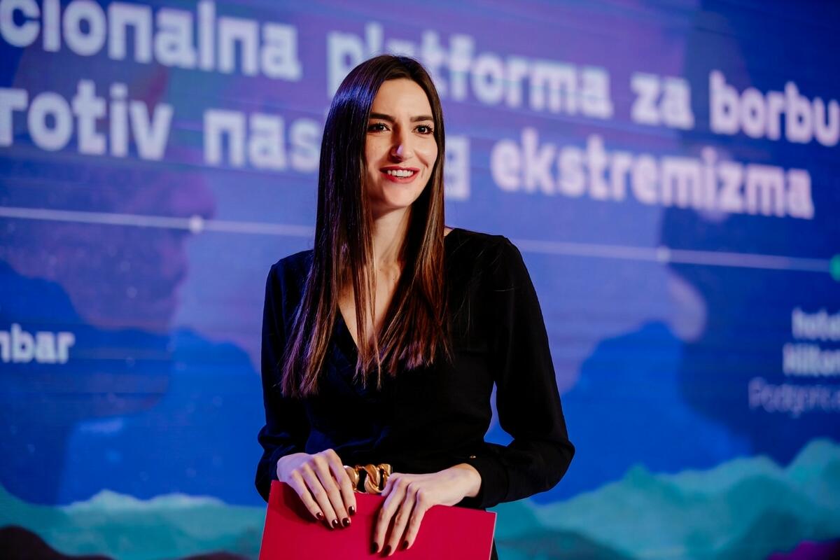 Direktori lokalnih preduzeća ispraćeni sa 734.000 eura!