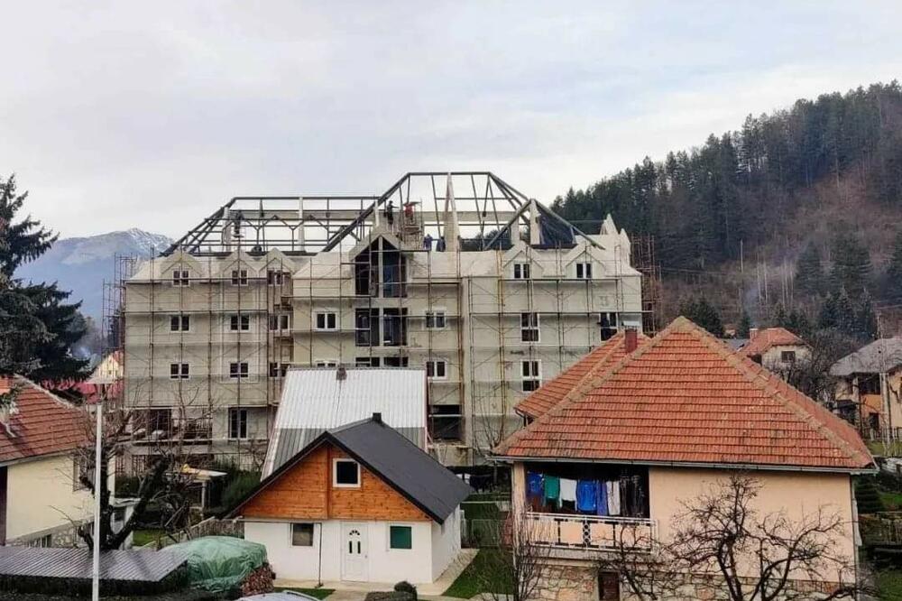 Kolašinci strahuju da infrastruktura ne može da podrži nove objekte