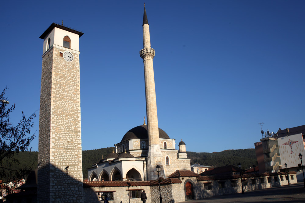 Bajramska akademija u Pljevljima: Neka prestanu ratovi, oružja utihnu , dječji strah i suze da zamijene osmijesi