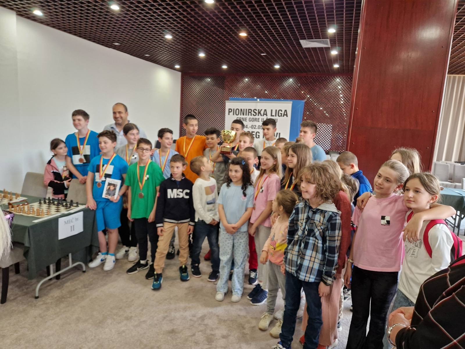 Budućnost najbolja na Pionirskoj, sjutra odluka na Premijer ligi