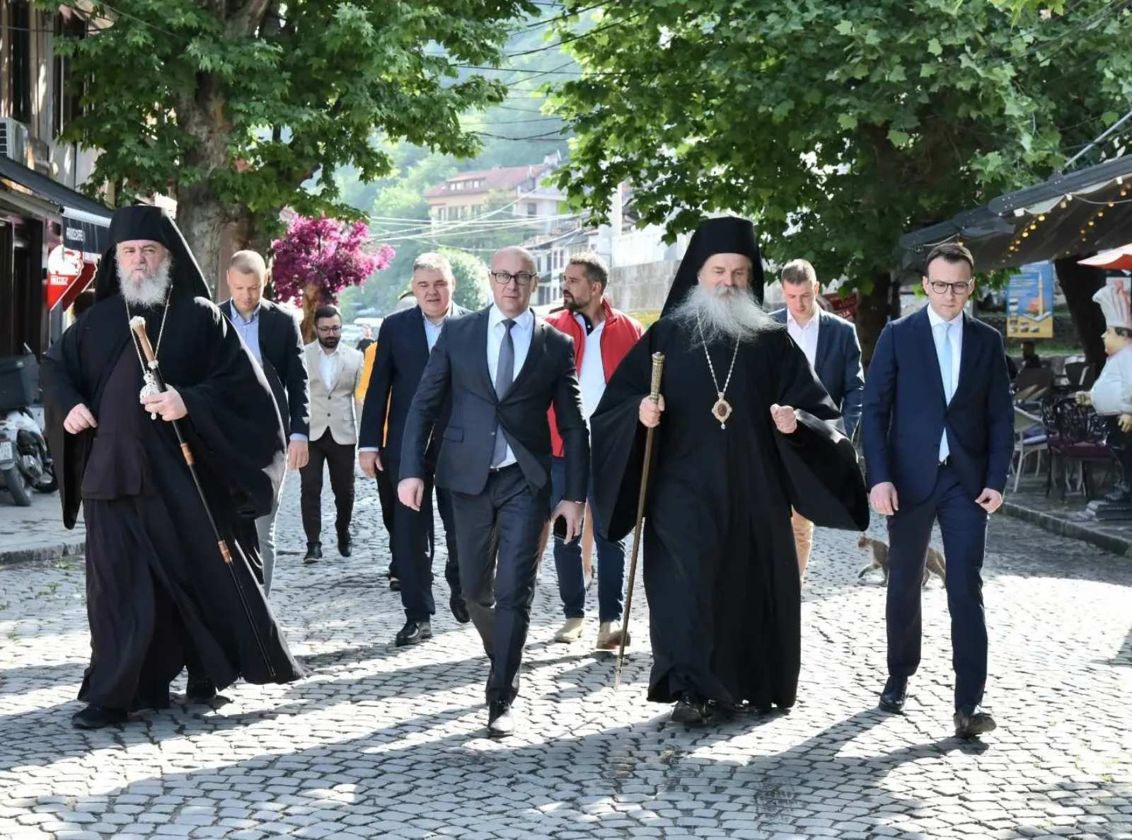Petković čestitao Prizrenskoj bogoslovije slavu: Dok je Bogoslovije u Prizrenu dotle će srpski narod na Kosmetu čuvati svoje ime, vjeru i dušu