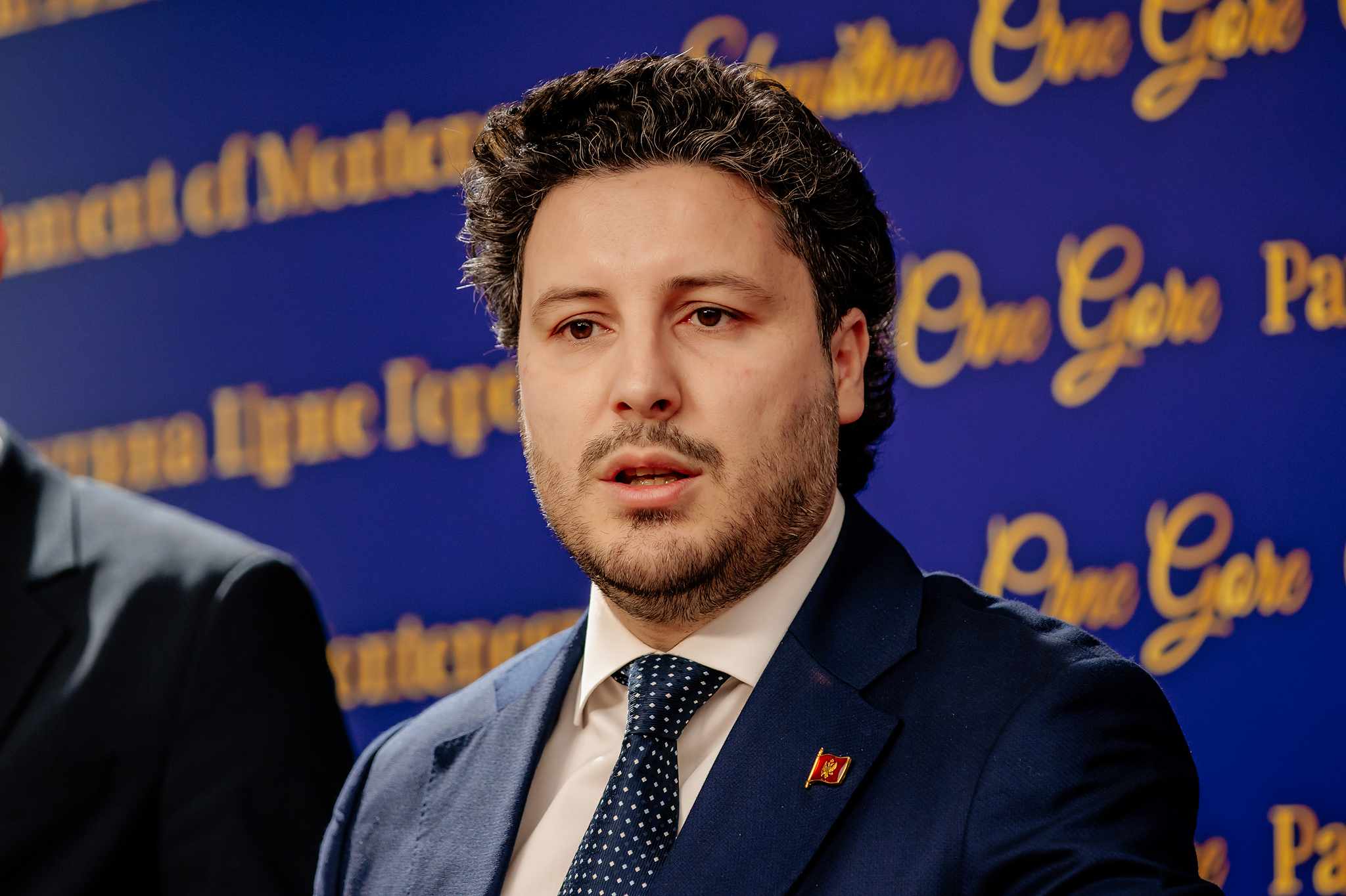 Abazović: Država od trajekta za godinu prihodovala više od osam miliona evra