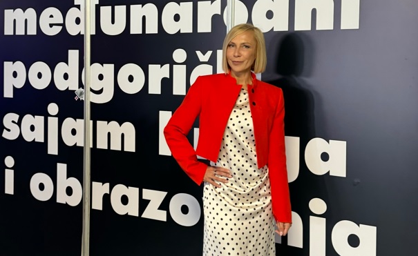 Na Sajmu knjiga u Podgorici: Predstavljen “Kofer misli” spisateljice  Dragane Martinović