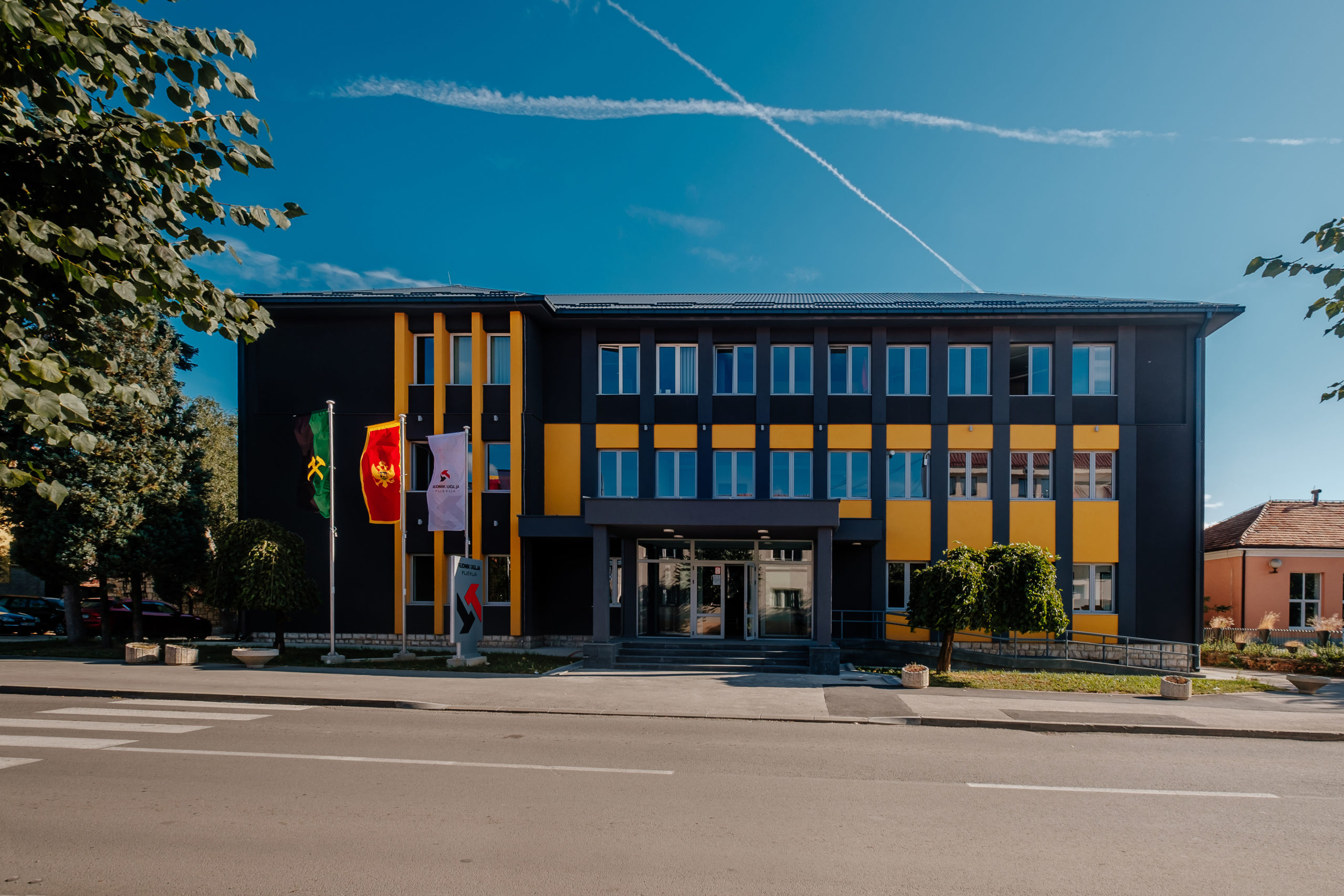 Rudnik uglja AD Pljevlja donirao Kliničkom centru donaciju u vrijednosti 25.000 evra