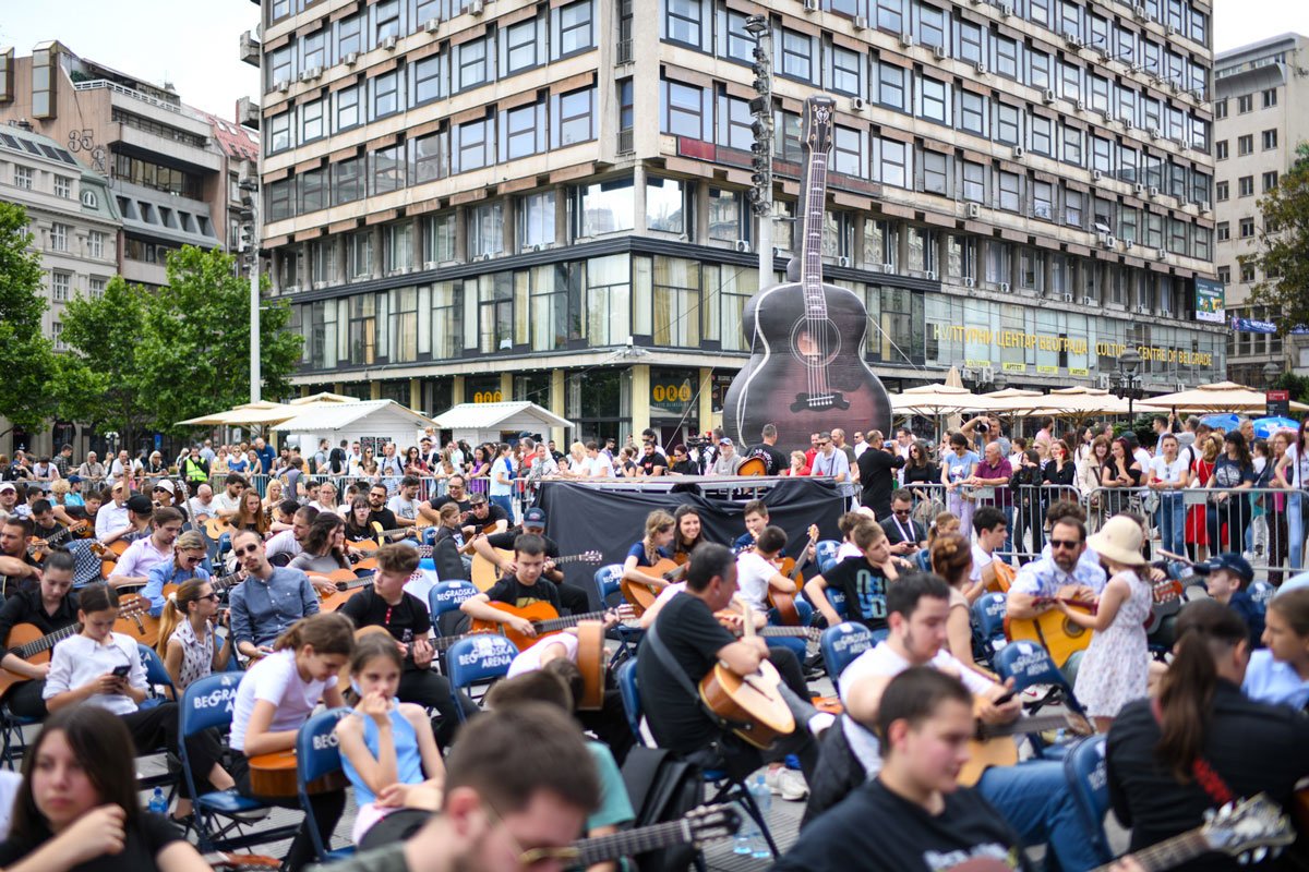 Rekord u Beogradu – 1.000 gitarista sviralo istovremeno