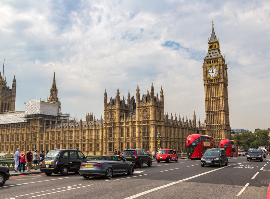 Samovozeći automobili od 2026. na britanskim putevima