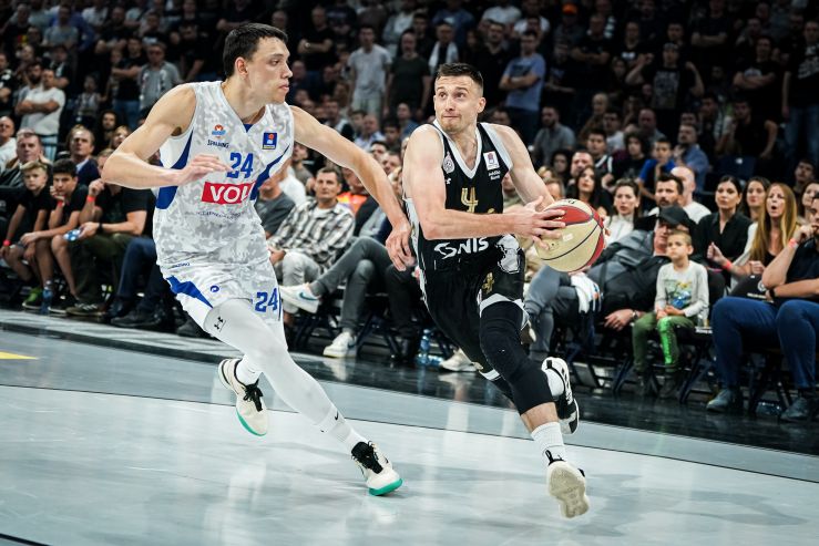 Vječiti opet odlučuju o tituli: Parni valjak preorao oslabljenu Budućnost u 4. četvrtini!
