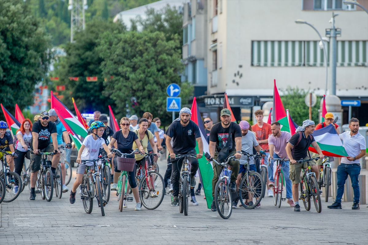 U Podgorici održana biciklijada solidarnosti sa palestinskim narodom – ,,Poslanici da usvoje Rezoluciju o osudi zločina Izraela u Palestini“