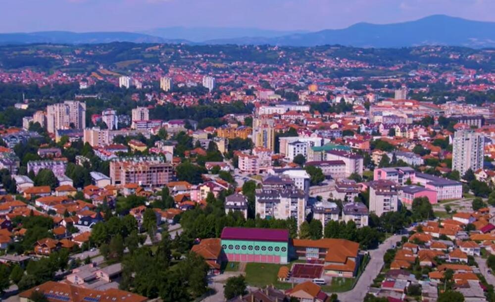 SNS-ova lista ubjedljiva i u Čačku: Osvojili 50,25 odsto glasova, mogu sami da formiraju vlast