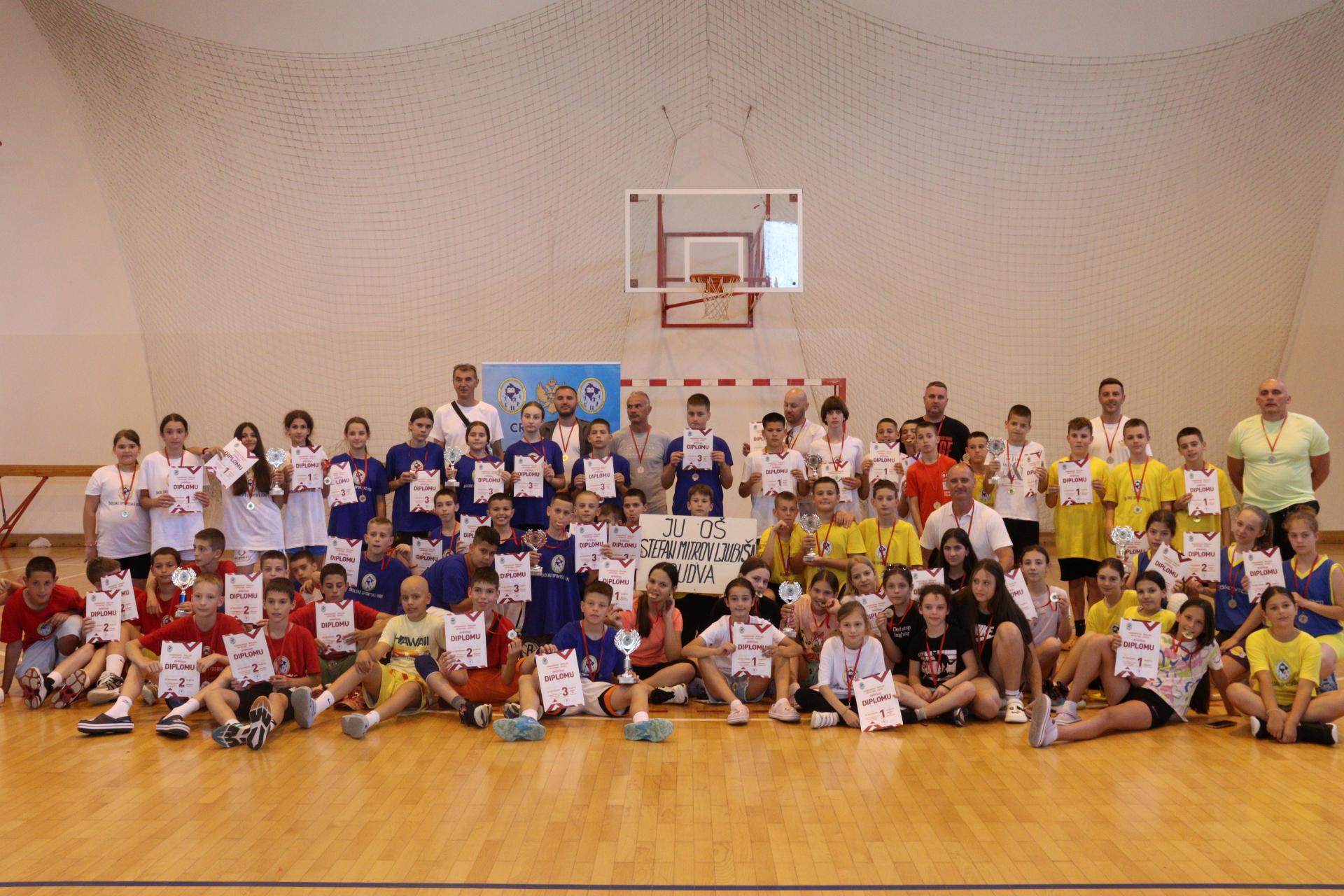 Skoro 600 učesnika na školskim sportskim igrama