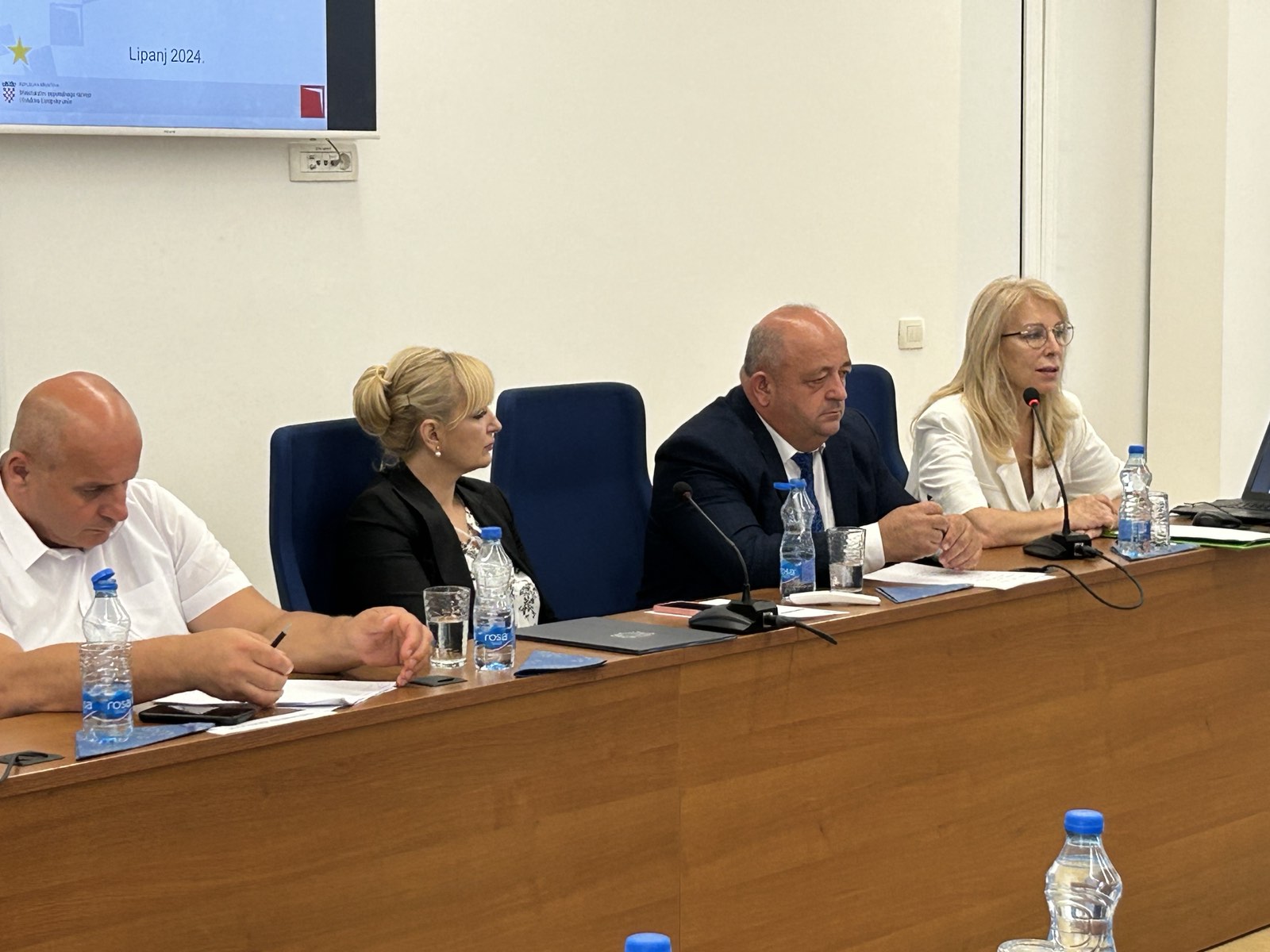 Okrugli sto u Petnjici: Razvoj Sjevera značajan za ukupni prosperitet Crne Gore
