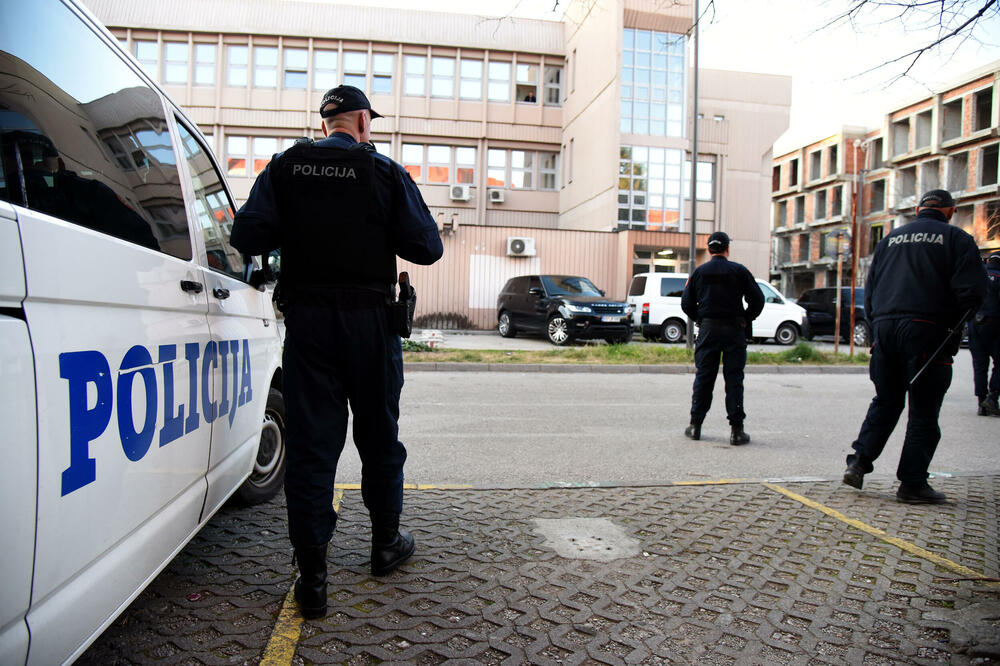 U većini crnogorskih opština u toku je policijska akcija