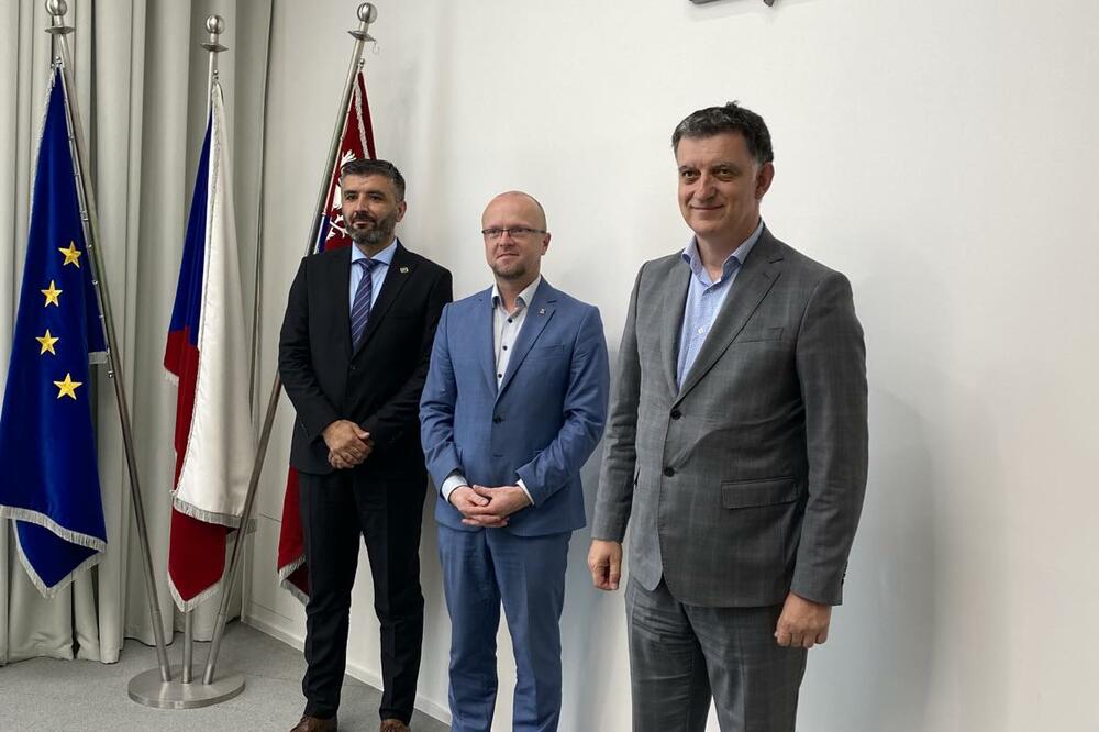 Delegacije opština Tivat i Žabljak u posjeti češkoj regiji Pardubice
