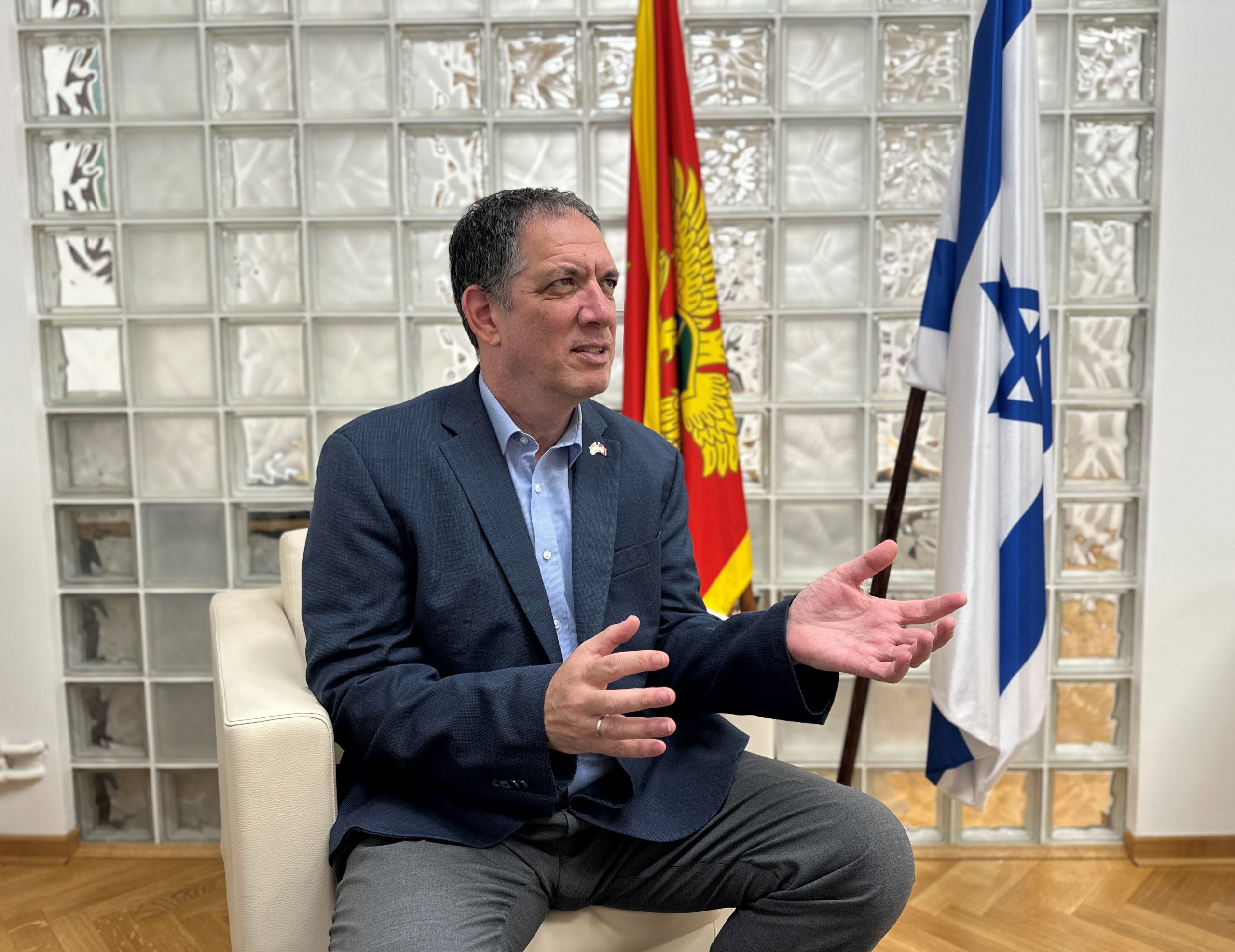 (INTERVJU) Ambasador Izraela Jahel Vilan za BORBU: Sjećanje na stradanje Srba u Jasenovcu kao i odavanje počasti svim žrtvama Holokausta je značajna agenda Države Izrael; Genocida u Srebrenici nije bilo!