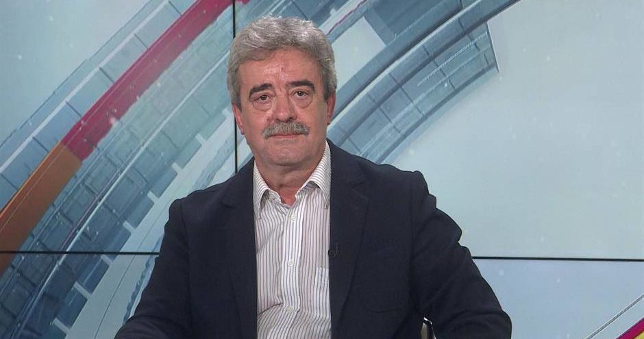 ČOVJEK VAN VREMENA