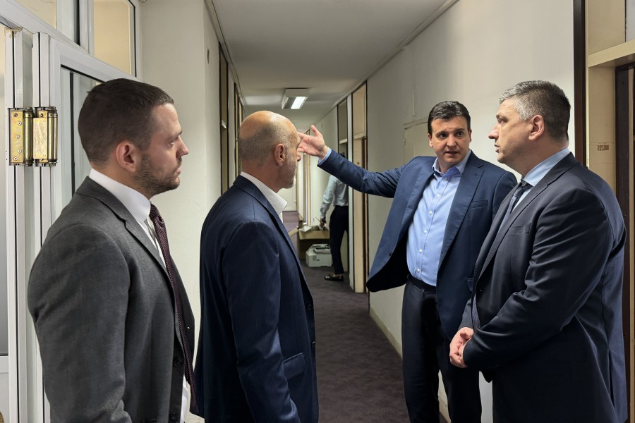 Ministarstvo pravde započelo sa ustupanjem kancelarija SDT-u