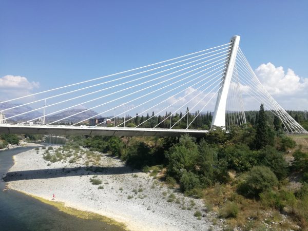 IDEOLOŠKI LOKALPATRIOTI NAJVEĆI IDIOTI