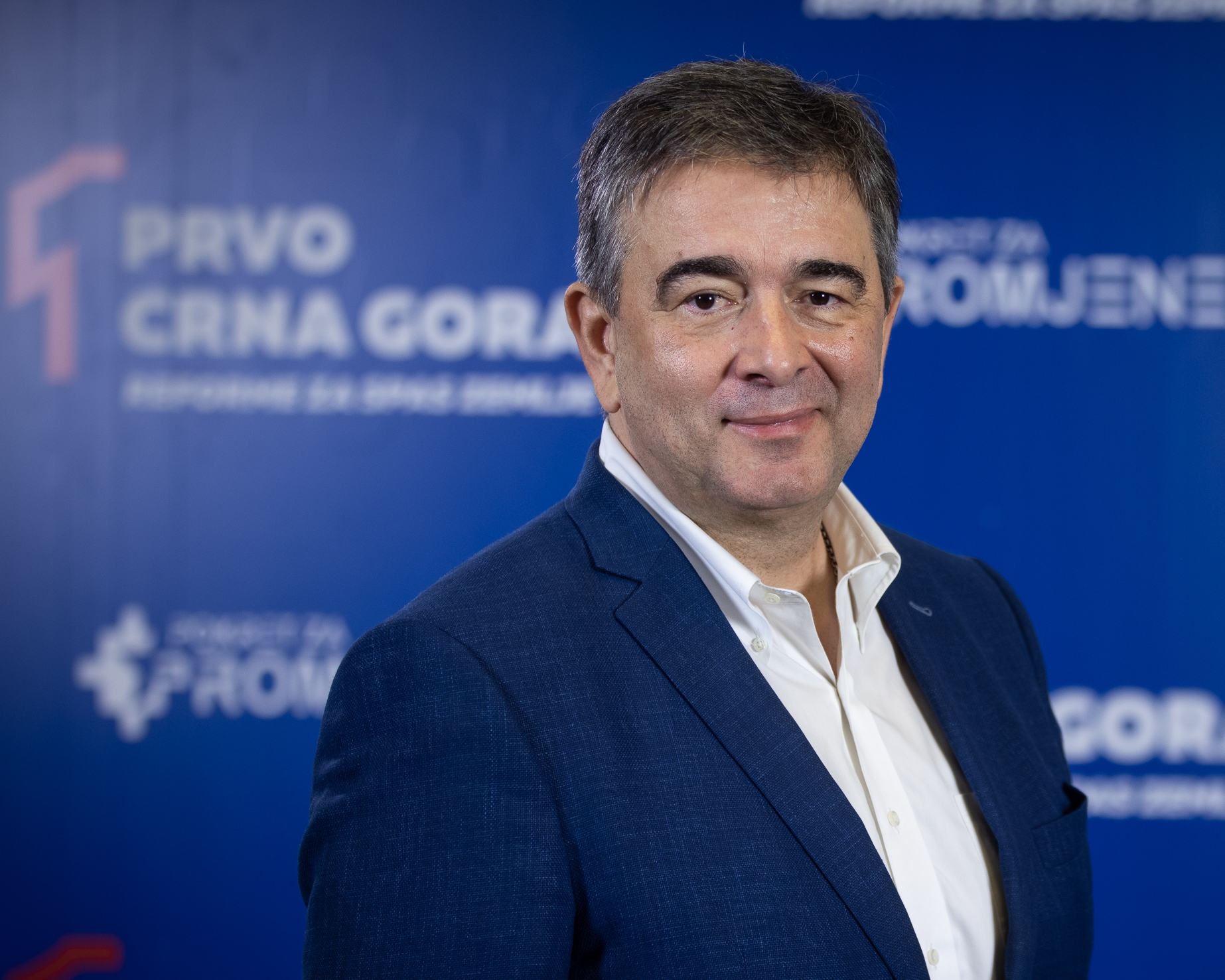 Medojević: SDT došao do prepiske arhitekte i člana Đukanovićeve porodice o “ničijem soliteru”