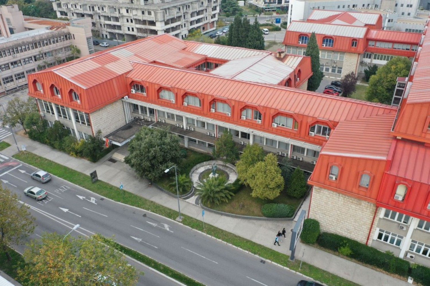 Konkurs krajem juna: Pravni fakultet spreman da primi 210 budućih pravnika