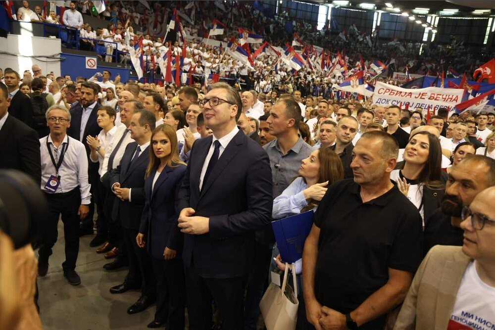 Kako je Vučić izludio Hrvate: Bez koalicija, bez opozicije, bez briga