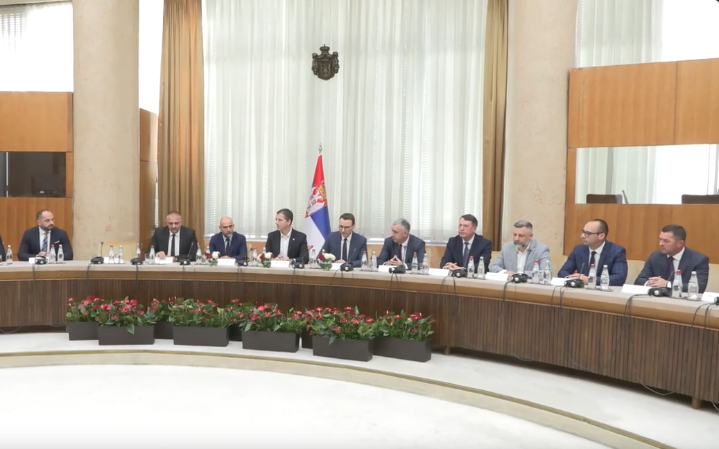 Đurić i Petković sa predstavnicima Srba sa Kosova: Zajednički zadatak je da sačuvamo srpski narod na Kosovu i Metohiji (VIDEO)