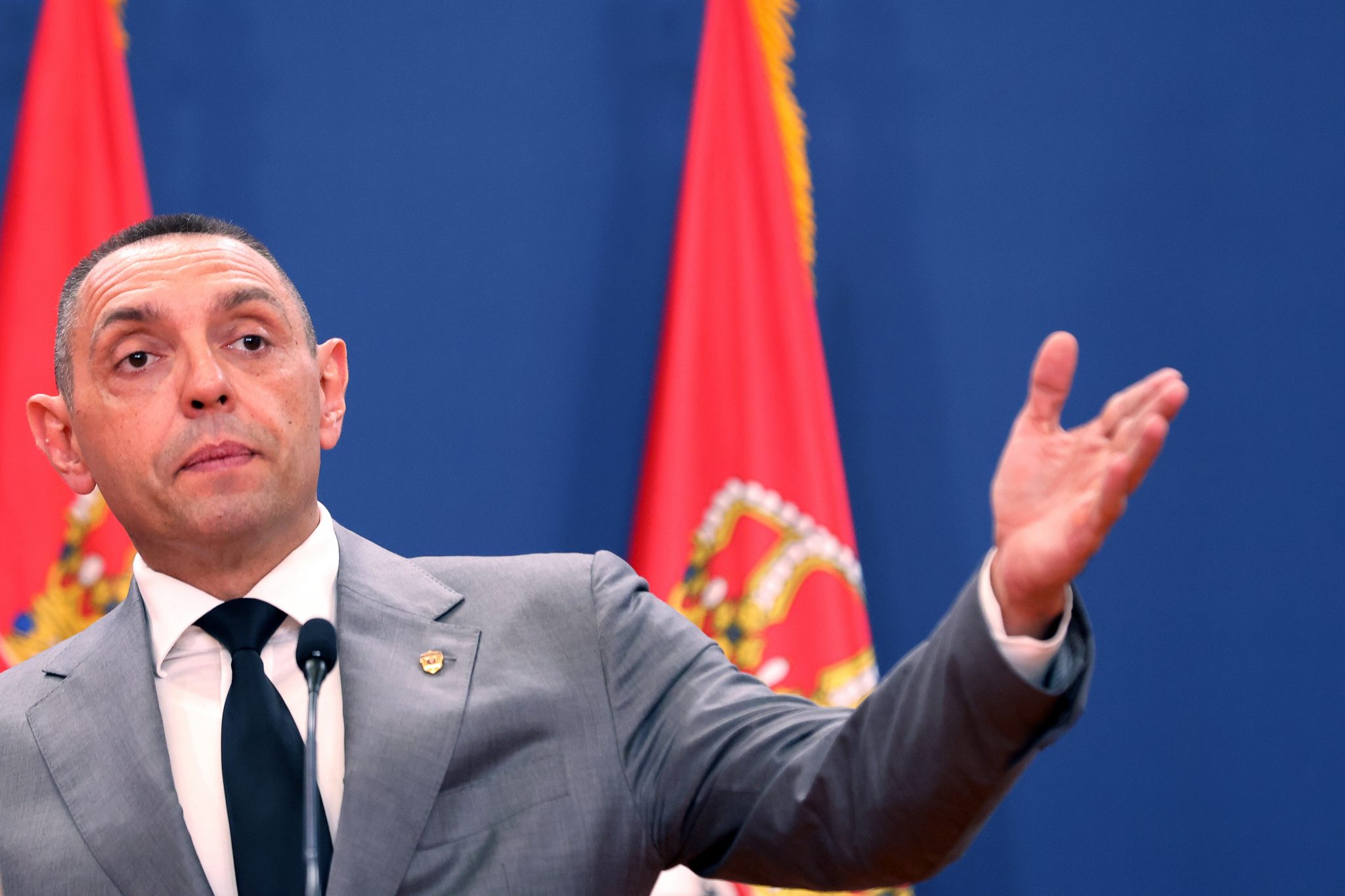Vulin: Uzalud nam prijetite, smjenjujete, stavljate pod sankcije, Kosovo je Srbija!