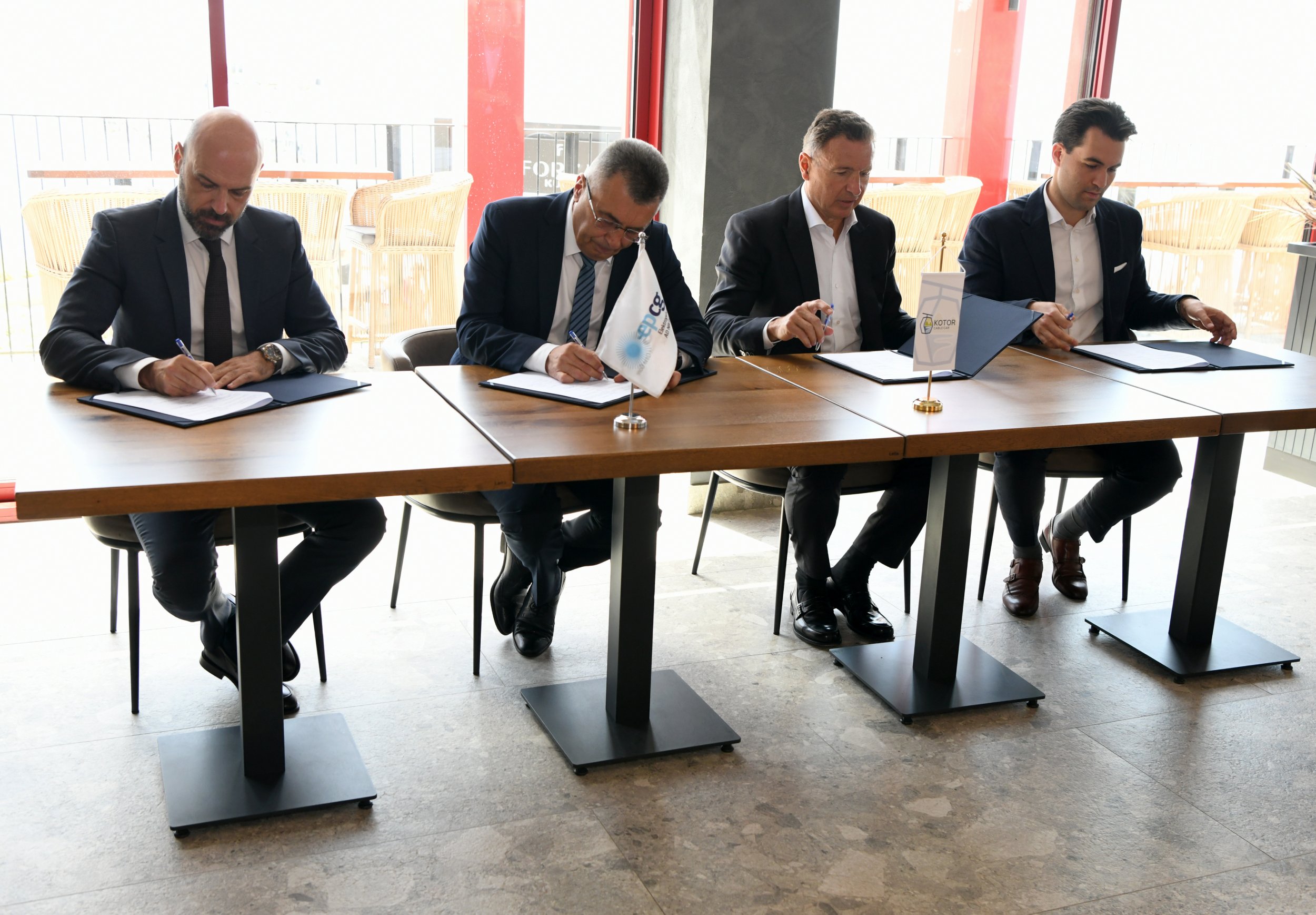 Potpisan Memorandum o razumijevanju između EPCG-a i Žičare Kotor-Lovćen