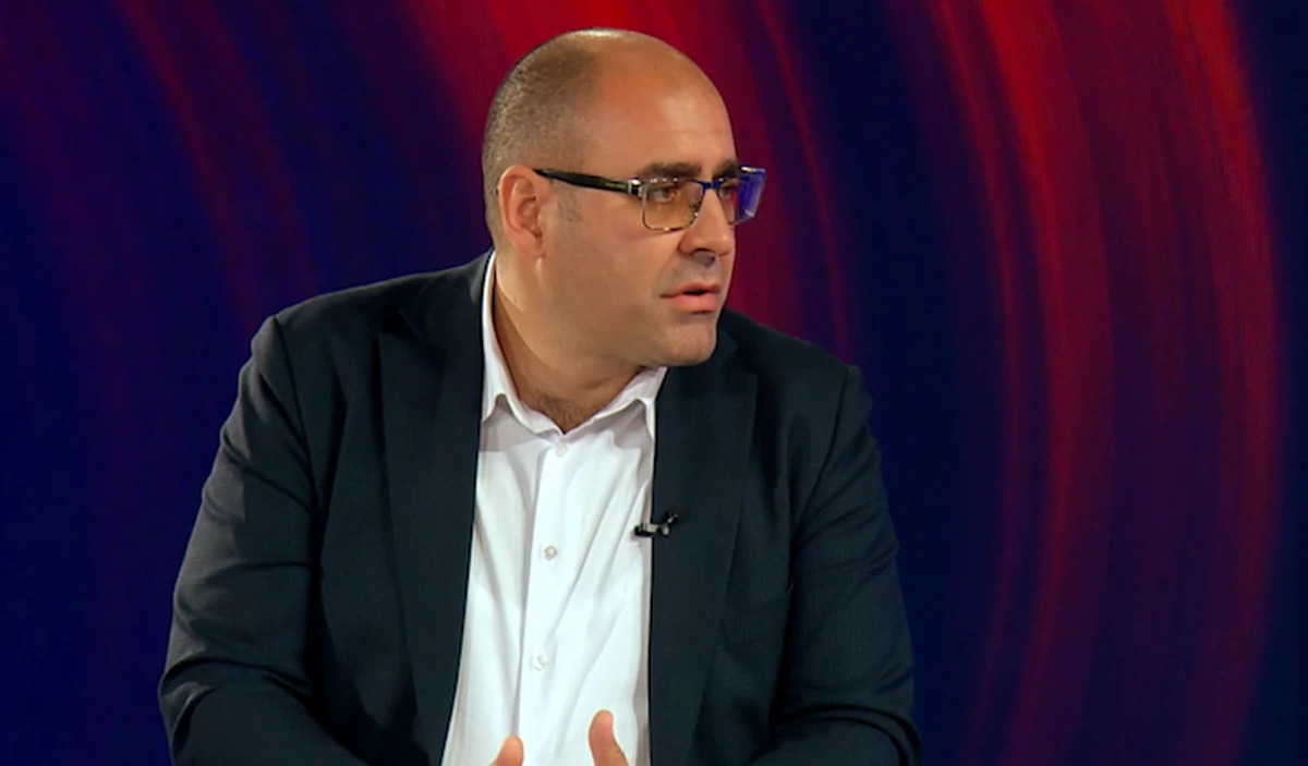 Đukanović: Vučić bio ogromna smetnja „kavačkom klanu“, jer je sasjekao njene krake u Srbiji