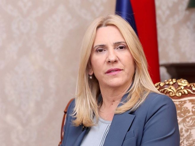 Cvijanović: Nisu u stanju da odgovore na kratko pitanje Vučića ali zato pokušavaju da nas ubijede da veću pravnu snagu ima izjava od Ustava