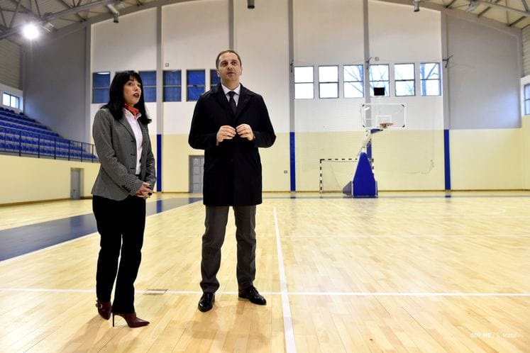 ADRIA TV: “Ispario” novac za obnovu sale Gimnazije „Slobodan Škerović“