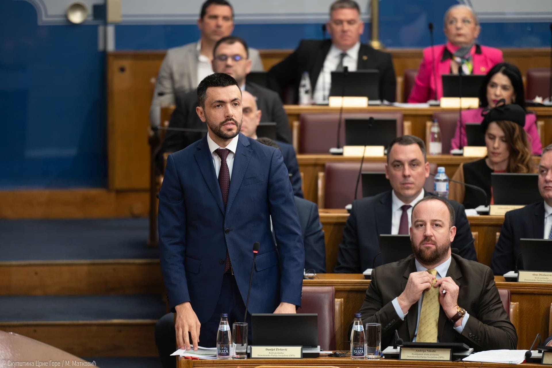 Živković ne može bez Vučića: Predsjednik Srbije je izdao nalog da se usvoji rezolucija i zaustavi naš evropski put