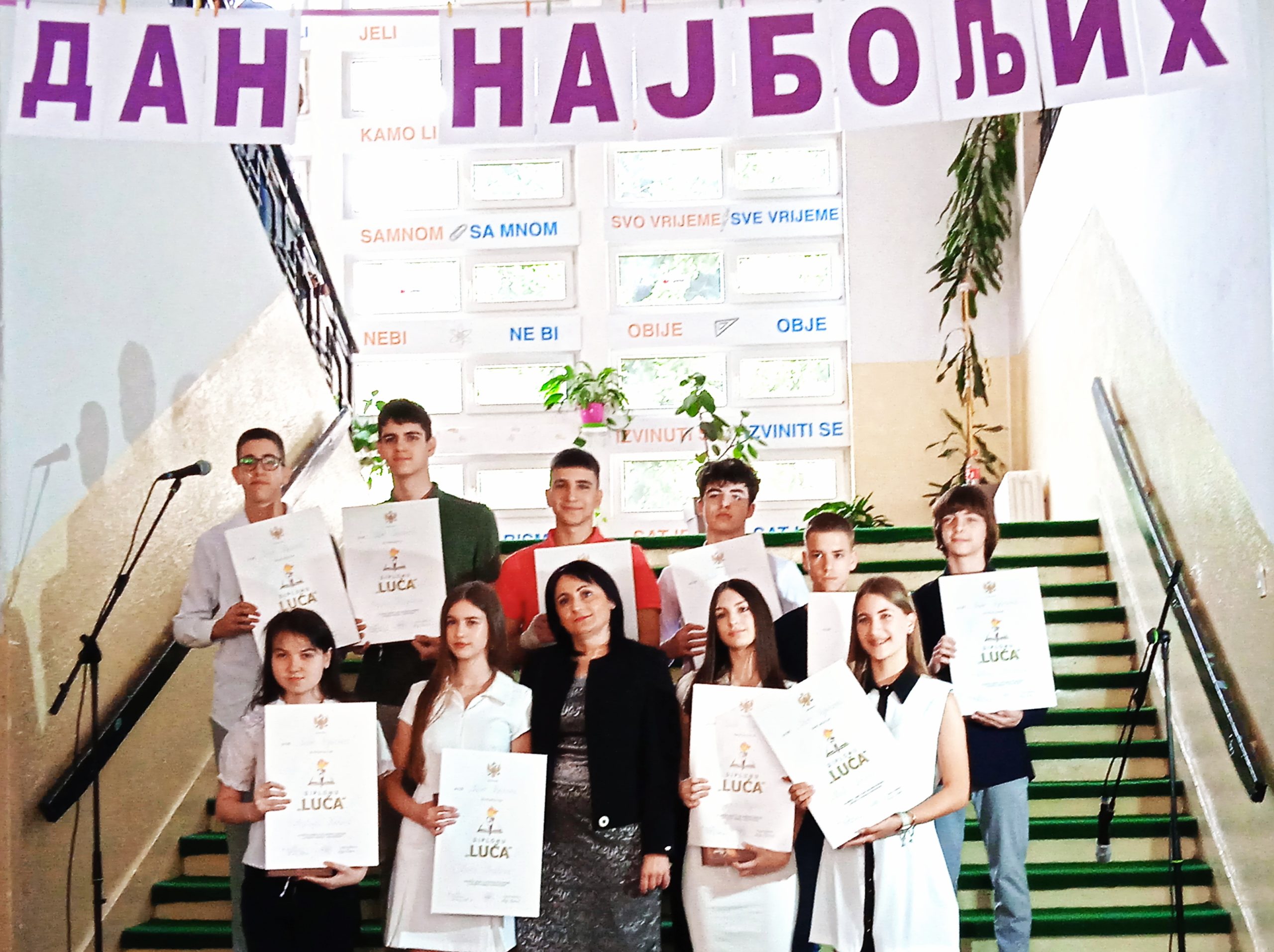 U Osnovnoj školi „Savo Pejanović“ dodijeljene diplome „Luča“