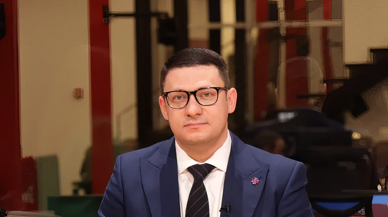 Đurđev: Domaći mediji sabotiraju premijera Vučevića; U evropskim demokratijama nezamislivo da se ne izvještava o aktivnostima premijera!