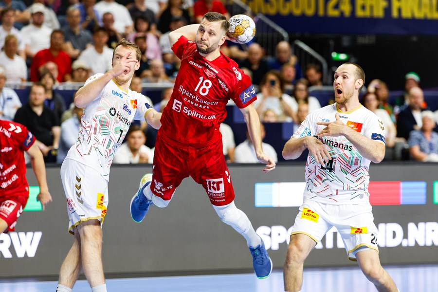 Evropa će dobiti novog vladara: Olborg i Barsa u finalu