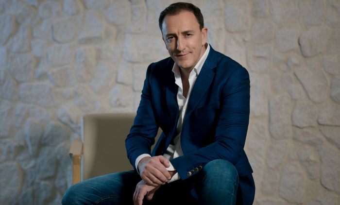 Evo Sergejeve stare pjesme o kojoj svi pričaju, njena popularnost naglo porasla