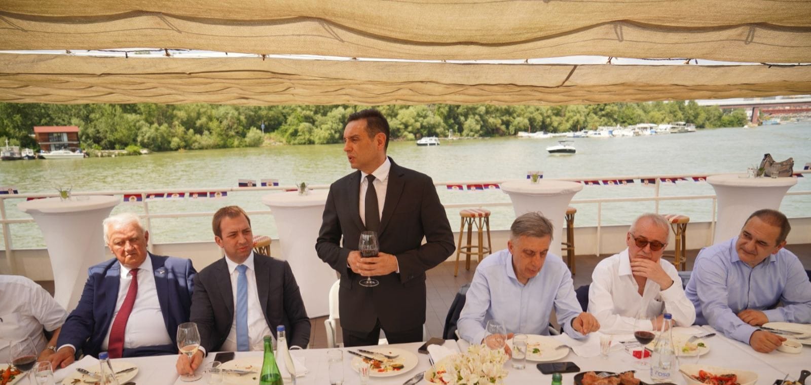 Vulin sa ministrima iz Republike Srpske: Srbi će biti zaštićeni gdje god da žive