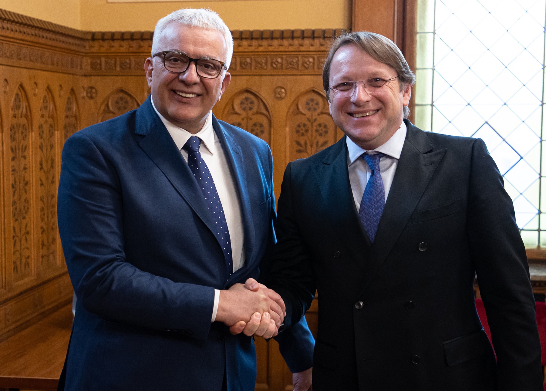Varhelji čestitao Mandiću na rezultatima koje je parlament postigao po pitanju dobijanje pozitivnog IBAR-a