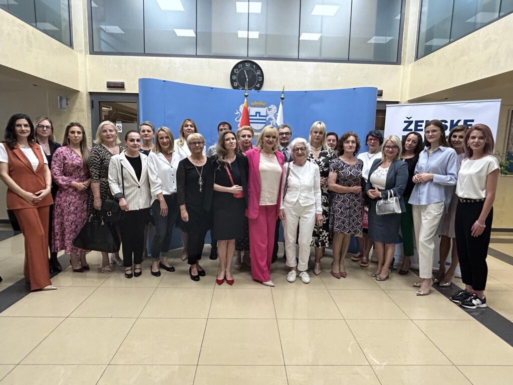 Podgorica domaćin Međunarodne konferencije ,,Ženske kvote- put do jednakosti”: Stručnjaci iz regiona diskuotvali o važnosti ženskih kvota u politici