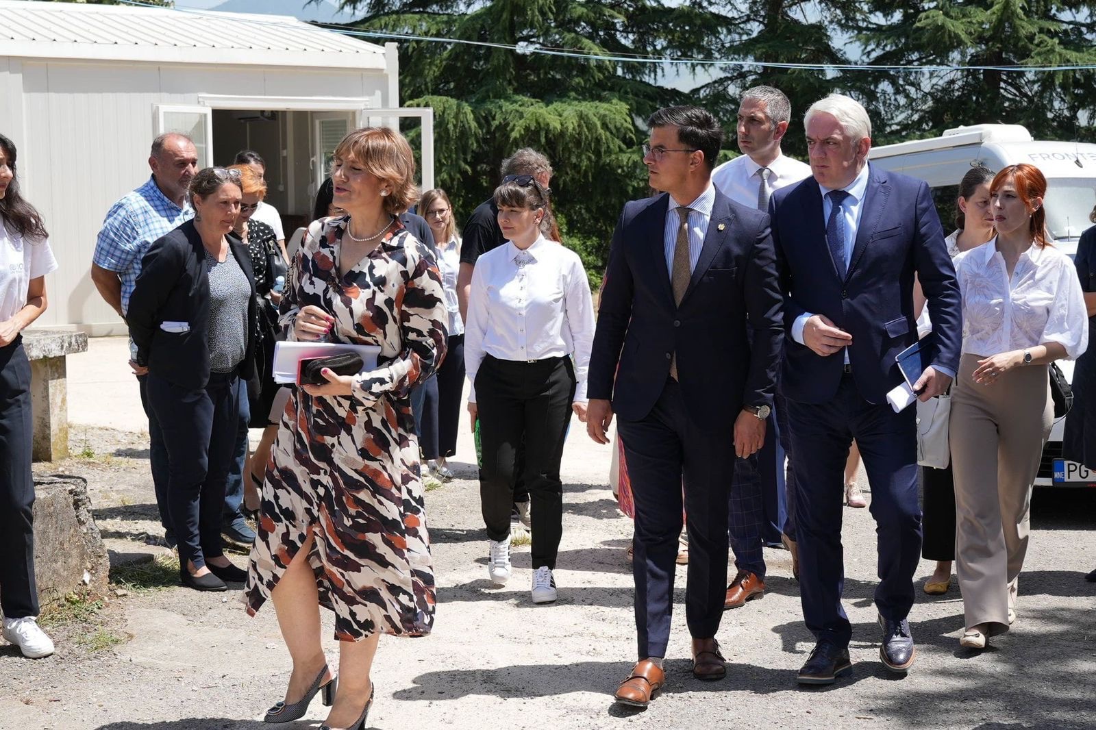 Odbor u posjeti Centru na Božaju; Vučurović: Migranti mogu biti i bezbjednosni problem, Crna Gora da bude spremna za sve izazove