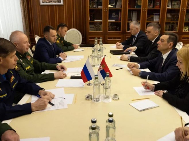 Vulin i Fomin: Saradnja Srbije i Ruske Federacije u vojnoj oblasti na visokom nivou