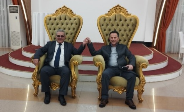 Marinko Radević: Odbacujem tvrdnje da sam se fotografisao sa ukrštenim rukama što simbolizuje „Veliku Albaniju“