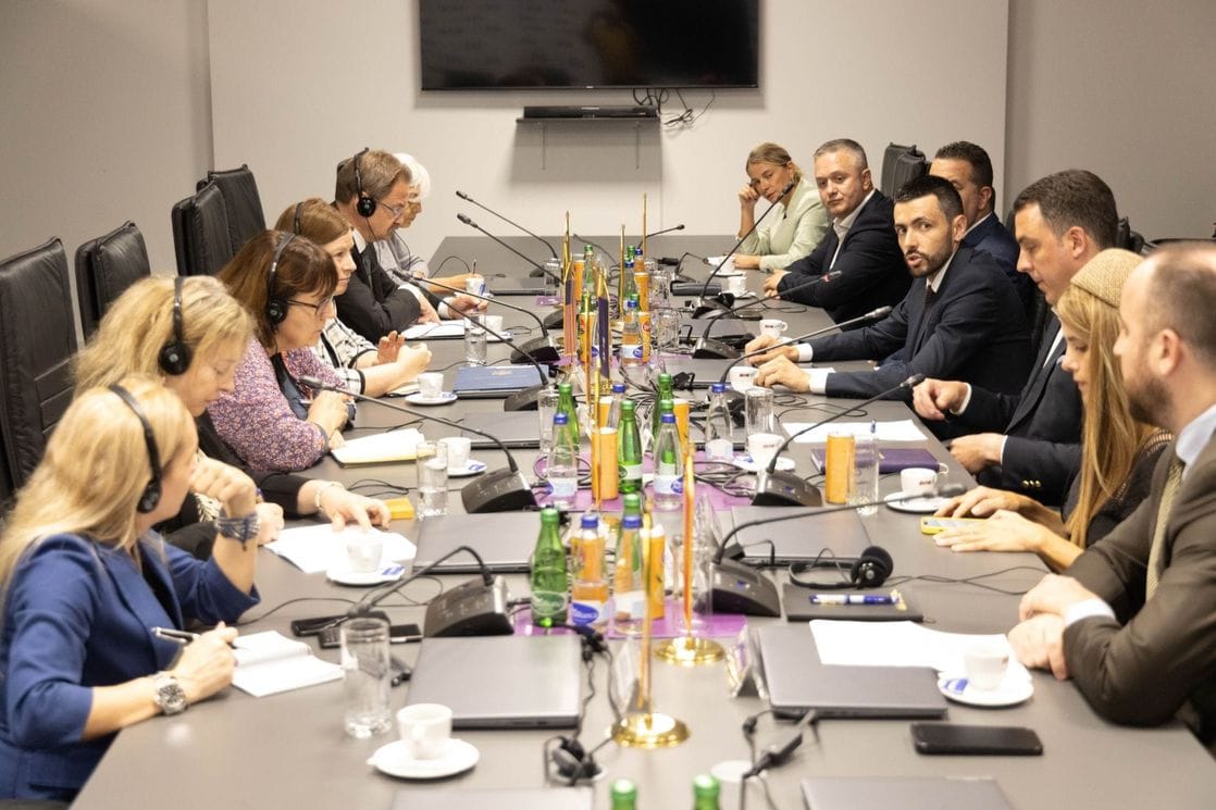 Živković sa Kvintom: Parlamentarna većina odaljava Crnu Goru od evropskog sistema vrijednosti, institucije sistema se urušavaju