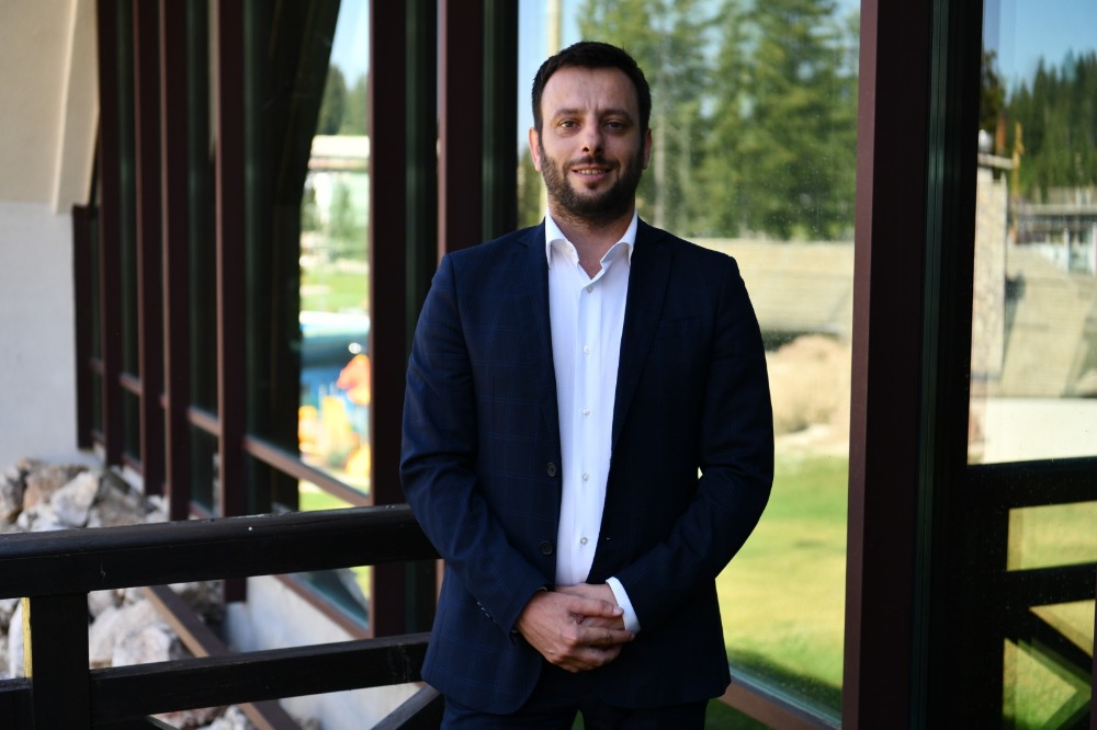 Lisičić: Dok ministar najavljuje poskupljenje, u Tivtu svakodnevica da pojedini djelovi grada nemaju napajanje