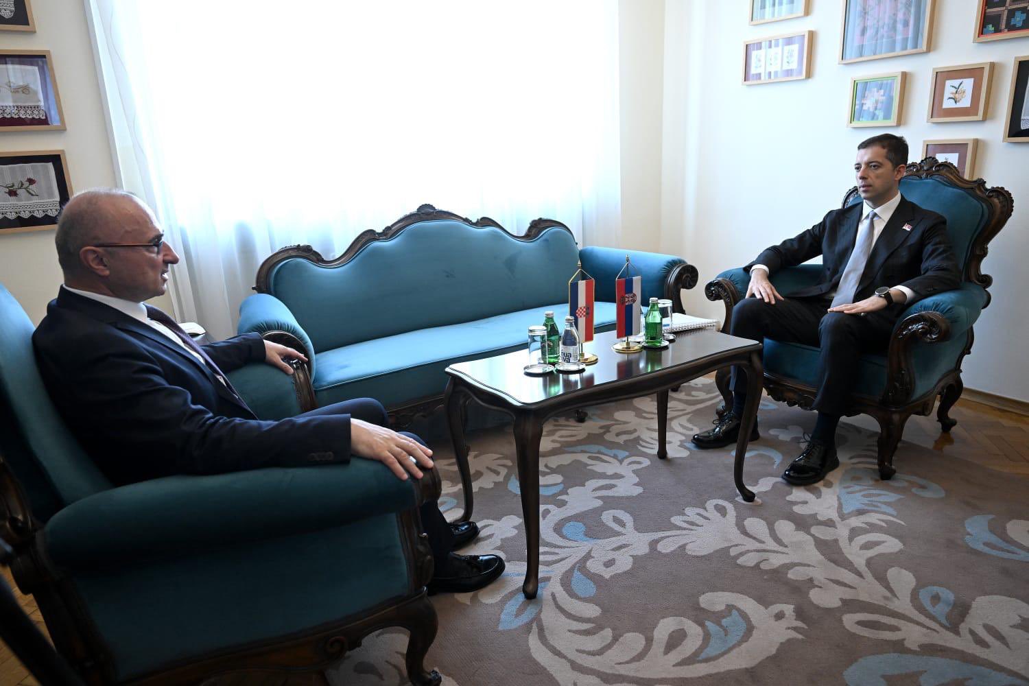 Ministri spoljnih poslova Srbije i Hrvatske razgovarali o unapređenju odnosa i rješavanju otvorenih pitanja (FOTO)