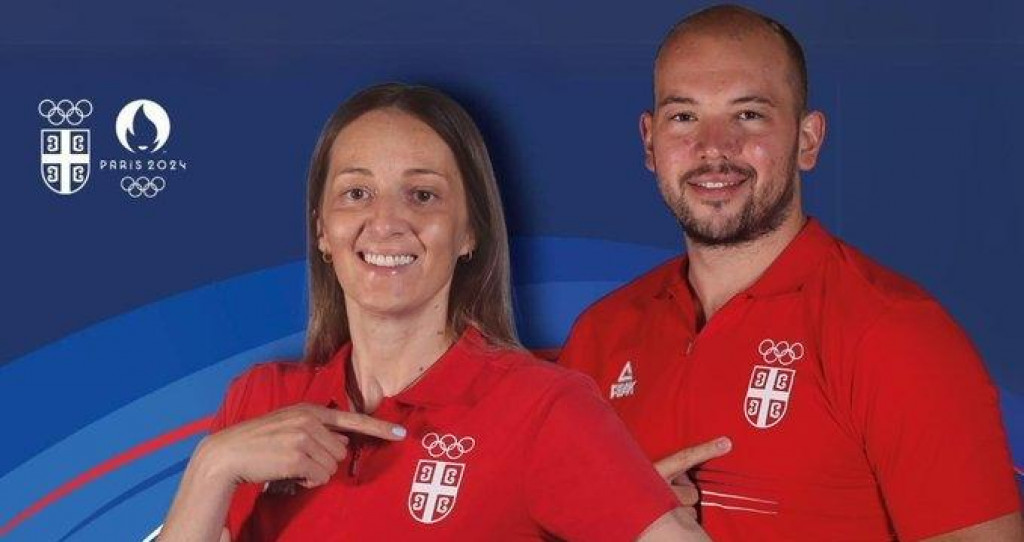 Ognjenović i Mandić nose zastavu Srbije u Parizu