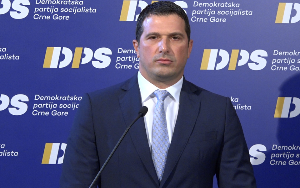 Janović: Premijera baš briga za najbliže kolege i saradnike