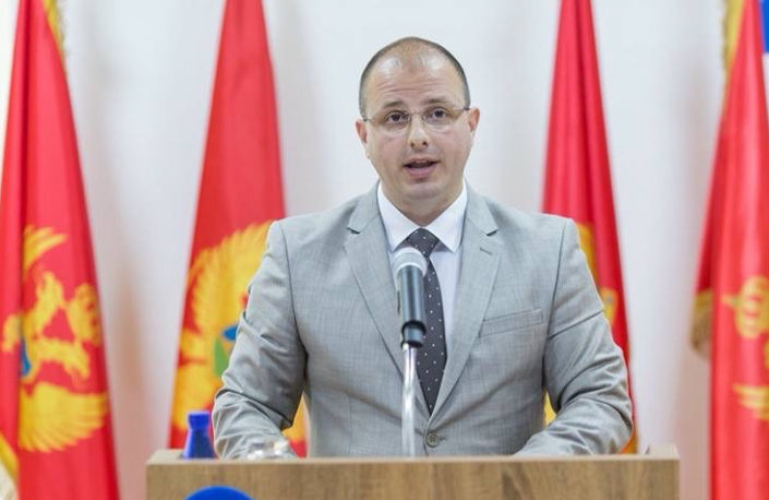 Milović (DPS): Pokrenuta je spirala sloma javnih finansija i potpunog uništenja crnogorske ekonomije!
