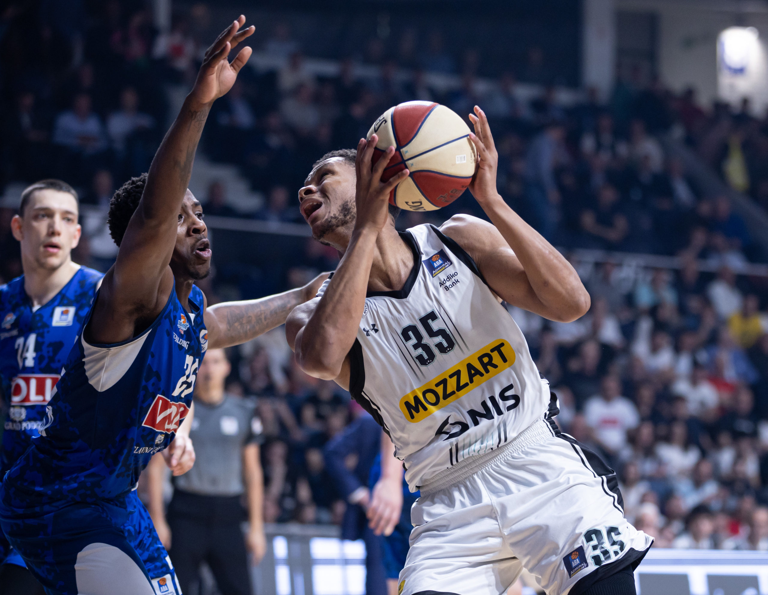 Stopama Egzuma: Doužer se vraća u NBA ligu